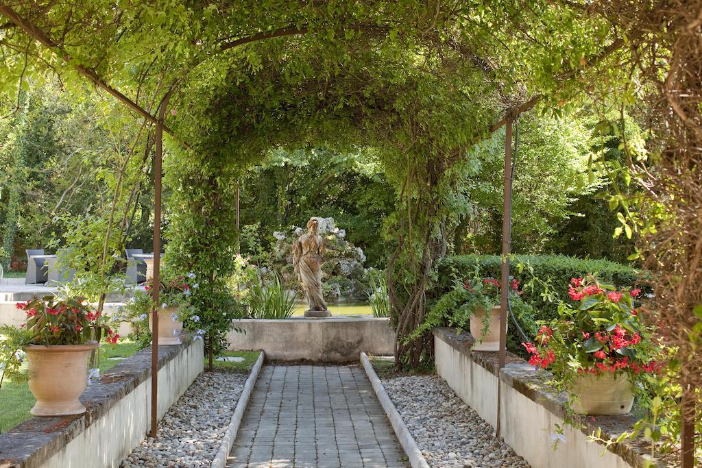 Villa Augusta Сен-Поль-Труа-Шато Экстерьер фото